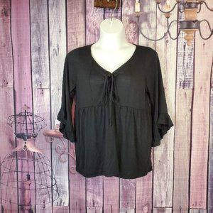 Torrid black blouse size 2(18/20) N25